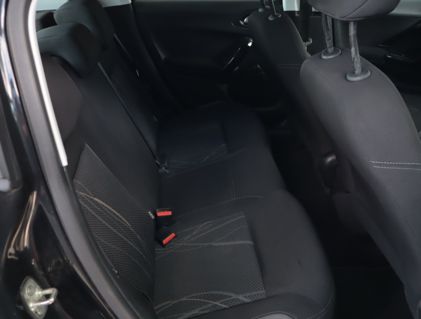 Peugeot 208, 2014