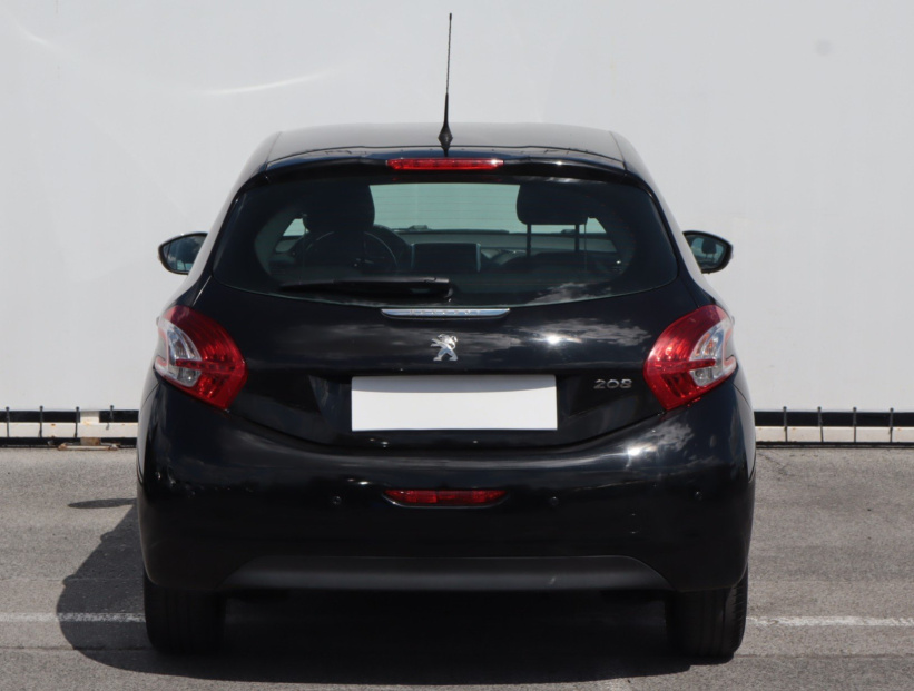 Peugeot 208, 2014