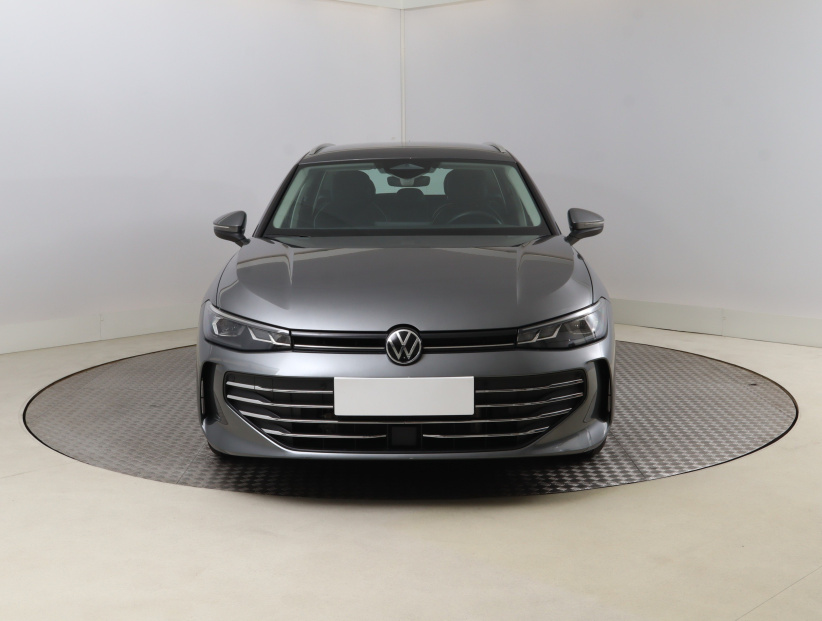 Volkswagen Passat, 2024