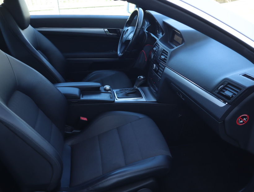 Mercedes-Benz E, 2011
