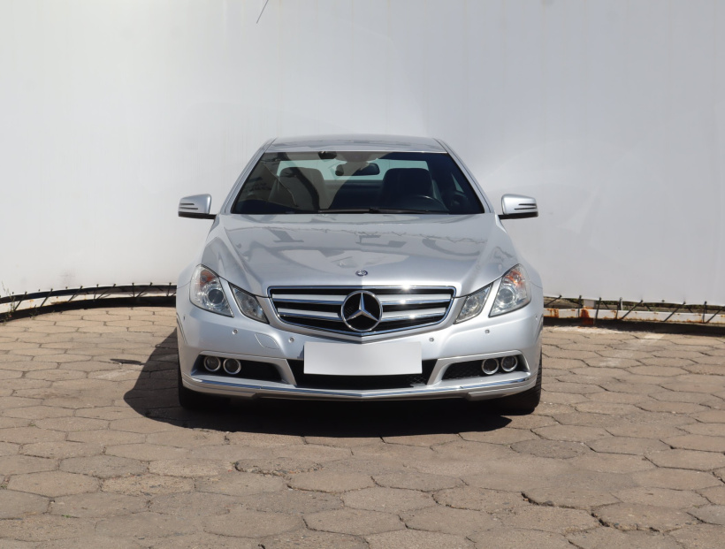 Mercedes-Benz E, 2011