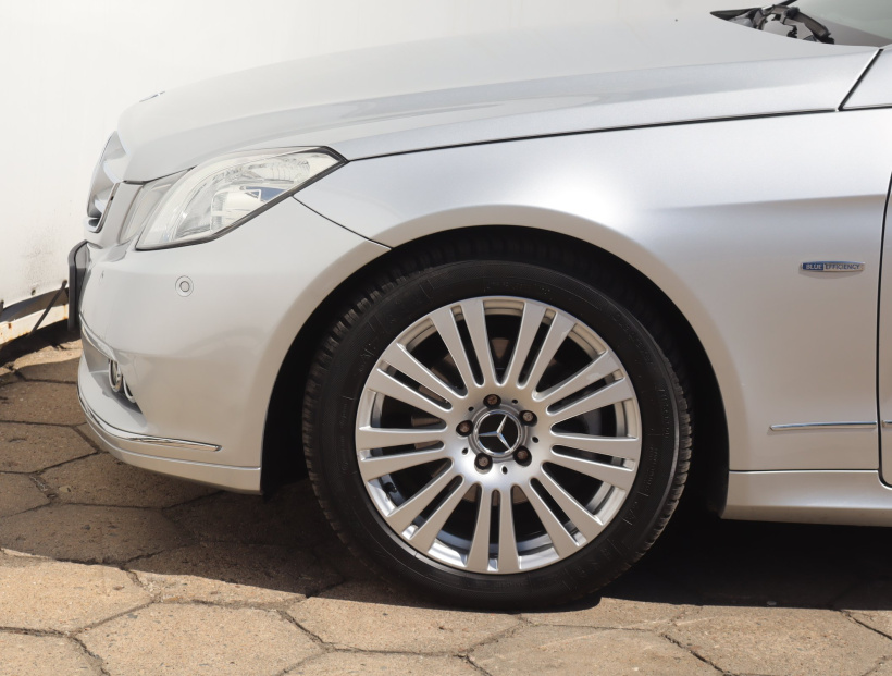 Mercedes-Benz E, 2011