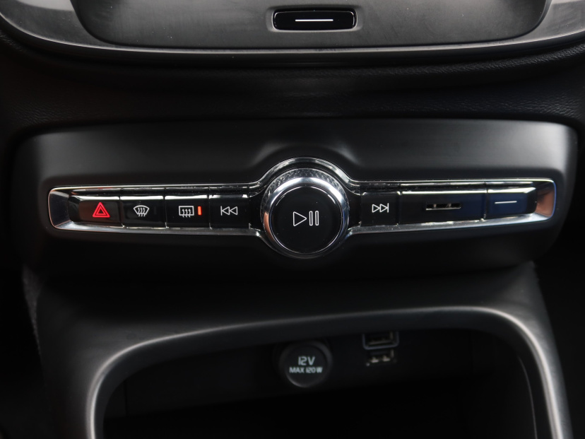 Volvo XC40, 2020