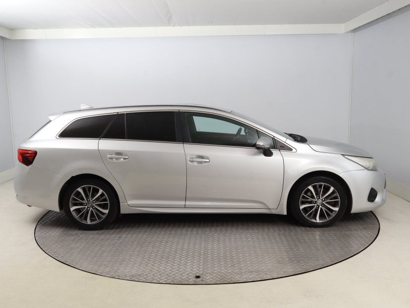 Toyota Avensis, 2015