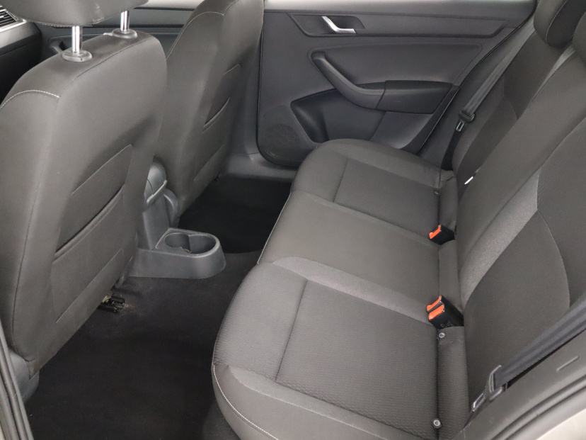 Škoda Rapid Spaceback, 2015