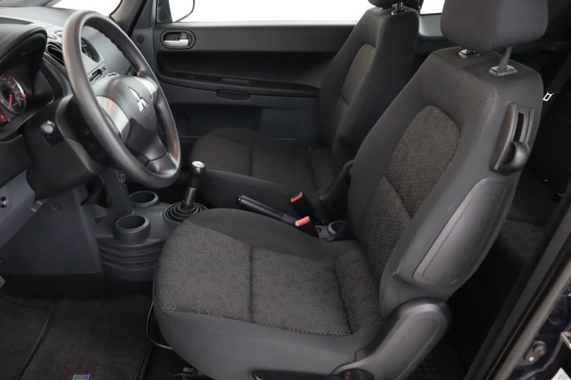 Mitsubishi Colt, 2011