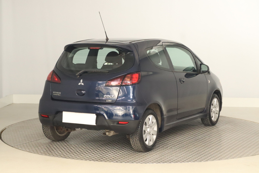 Mitsubishi Colt, 2011