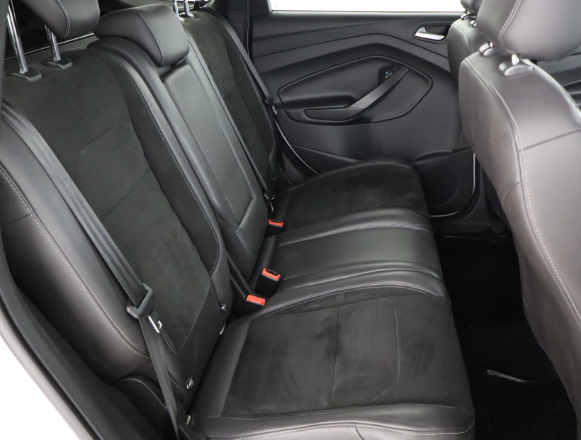 Ford Kuga, 2017