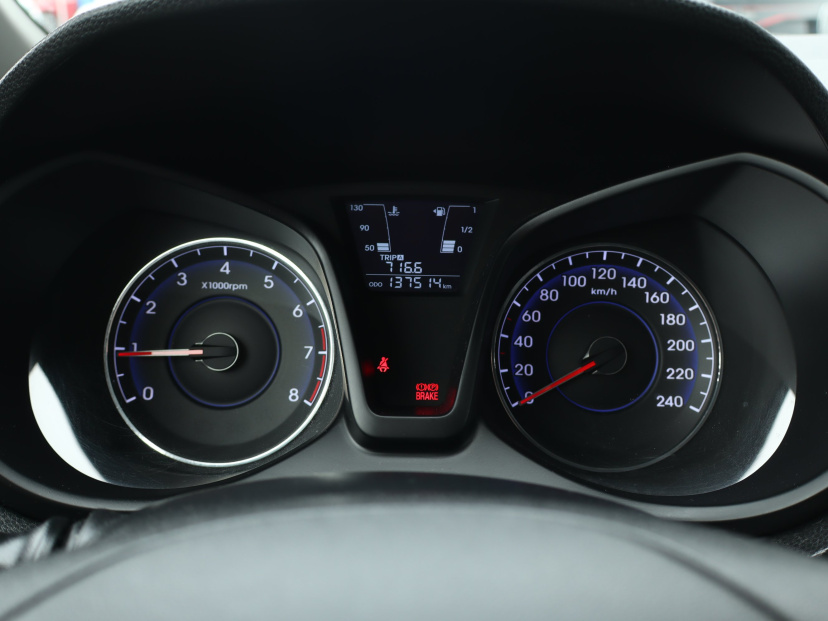 Hyundai ix20, 2011