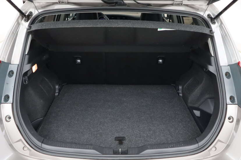 Toyota Auris, 2015