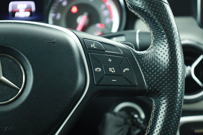 Mercedes-Benz GLA, 2014