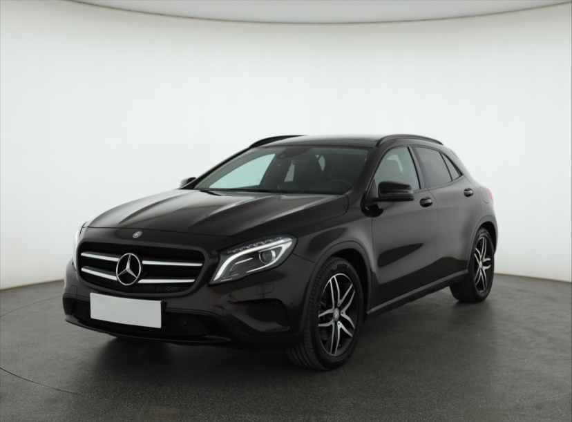 Mercedes-Benz GLA, 2014