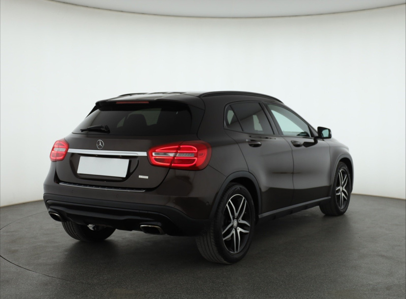 Mercedes-Benz GLA, 2014