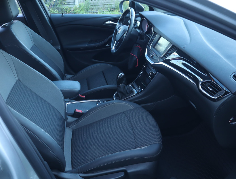 Opel Astra, 2022