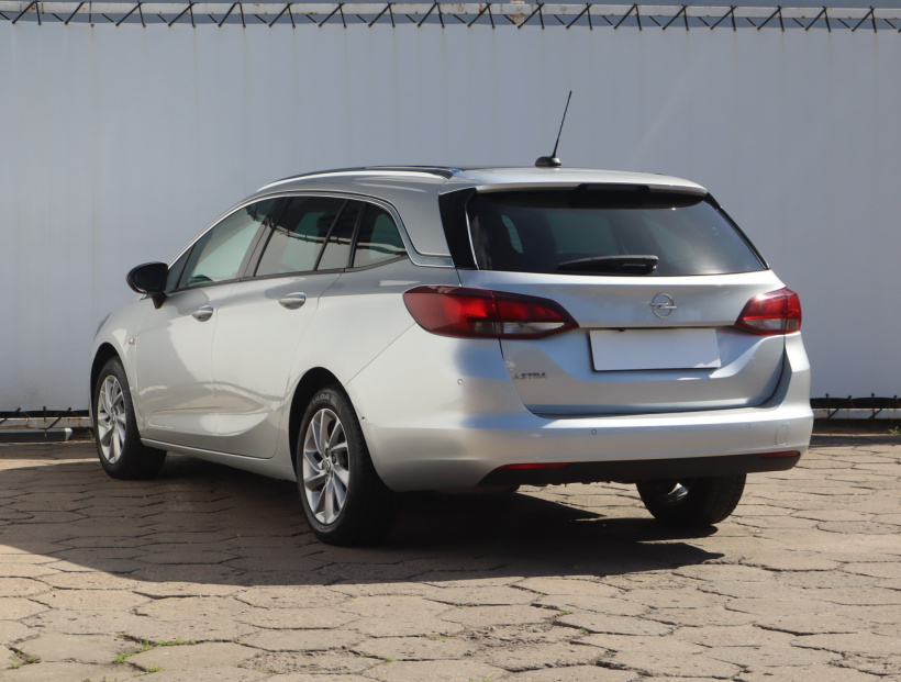 Opel Astra, 2022