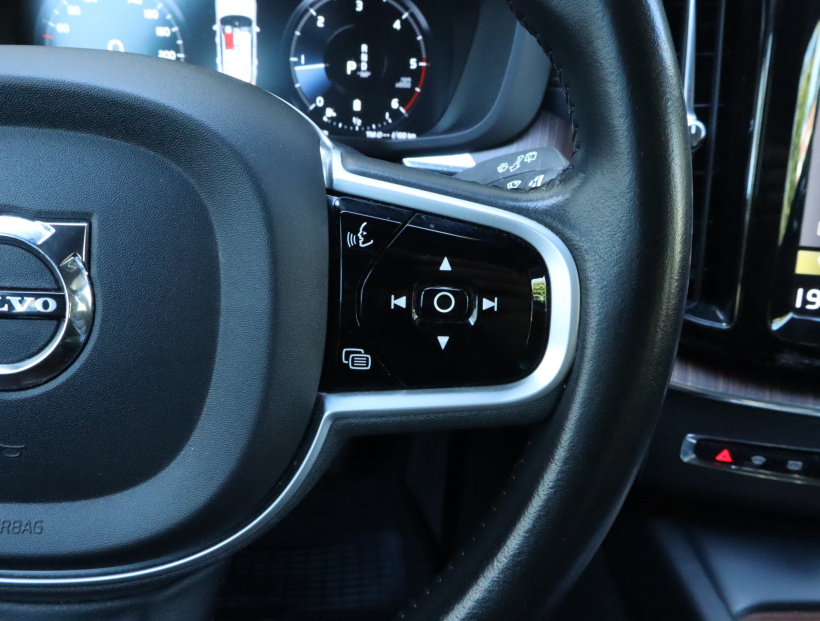 Volvo XC60, 2020