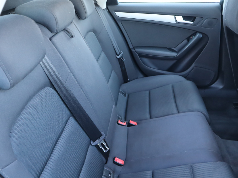 Audi A4, 2014