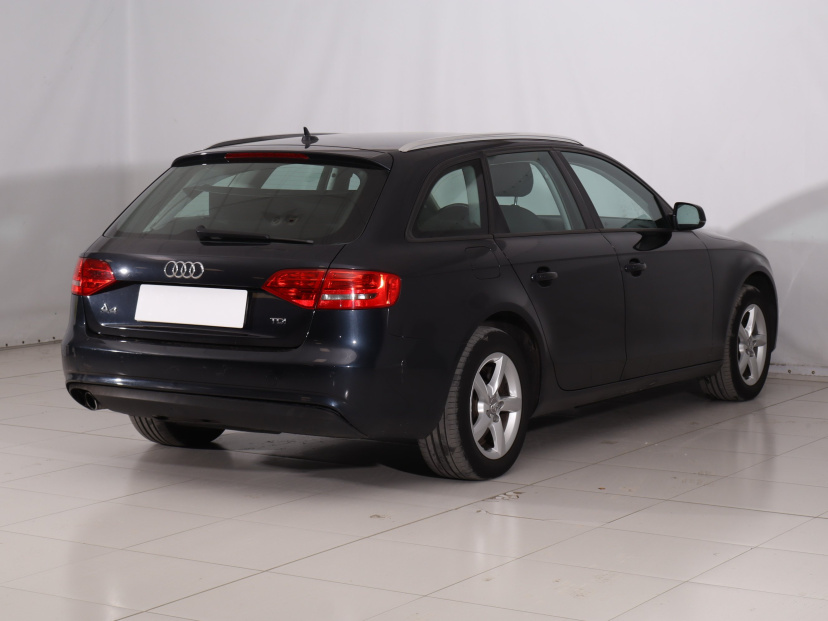Audi A4, 2014