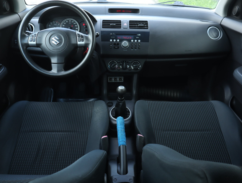 Suzuki Swift, 2005