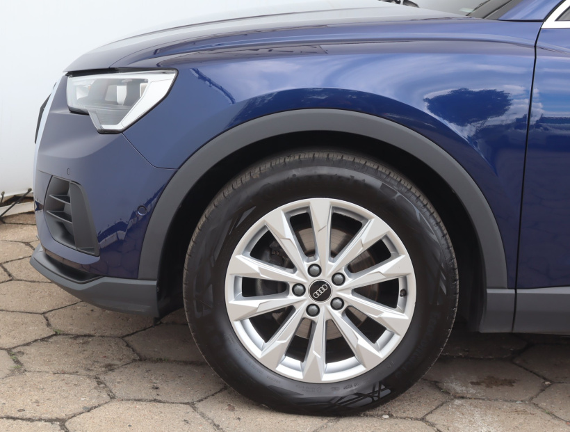 Audi Q3, 2022