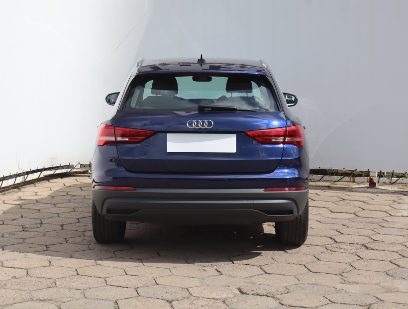 Audi Q3, 2022