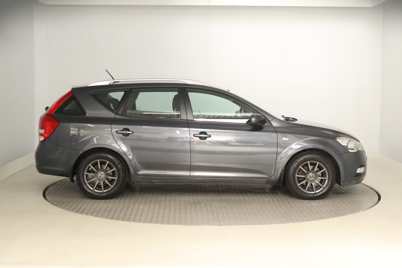 Kia Ceed, 2010