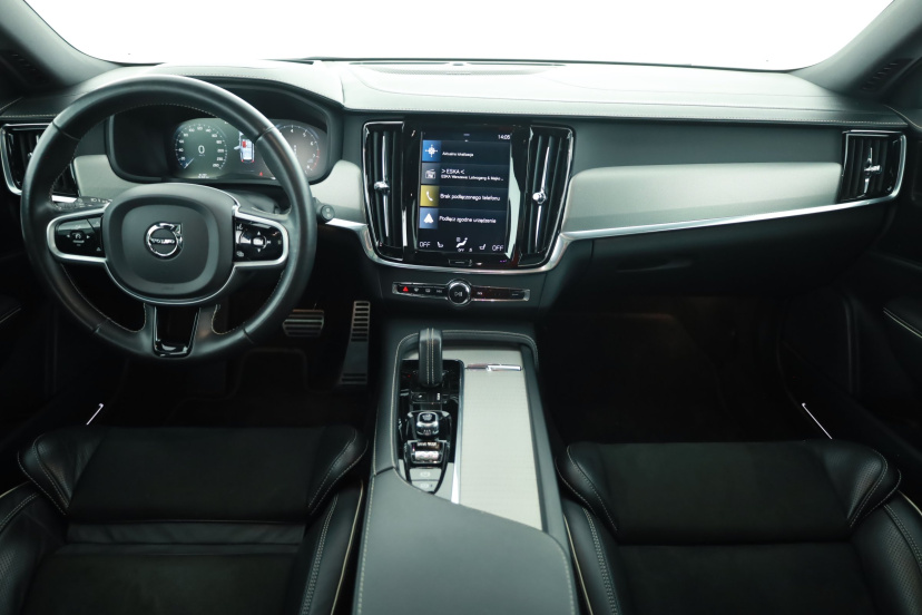Volvo V90, 2021