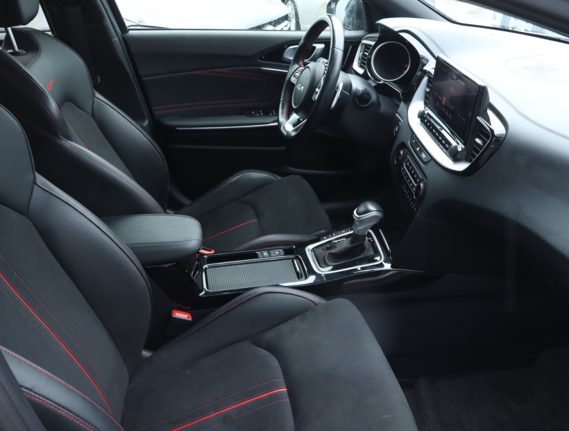 Kia ProCeed, 2022
