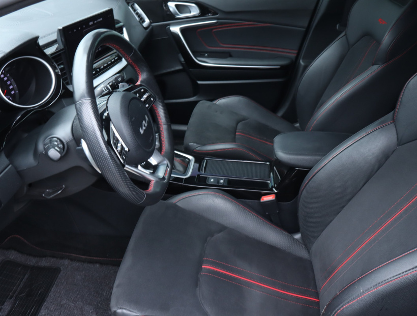 Kia ProCeed, 2022