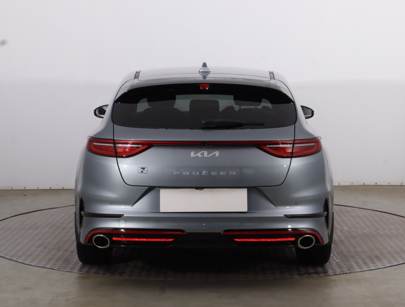 Kia ProCeed, 2022