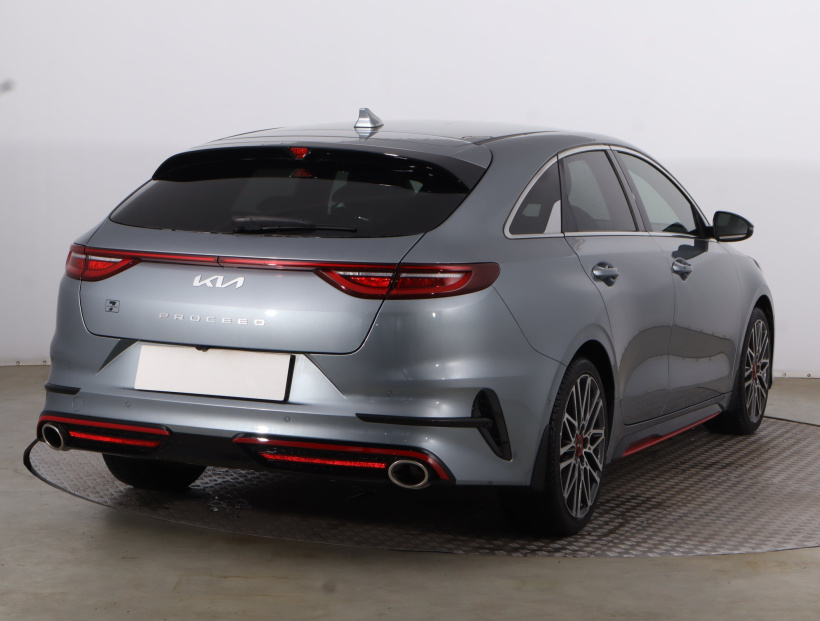 Kia ProCeed, 2022