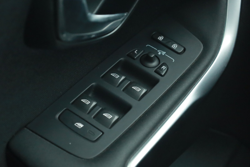 Volvo V40, 2014