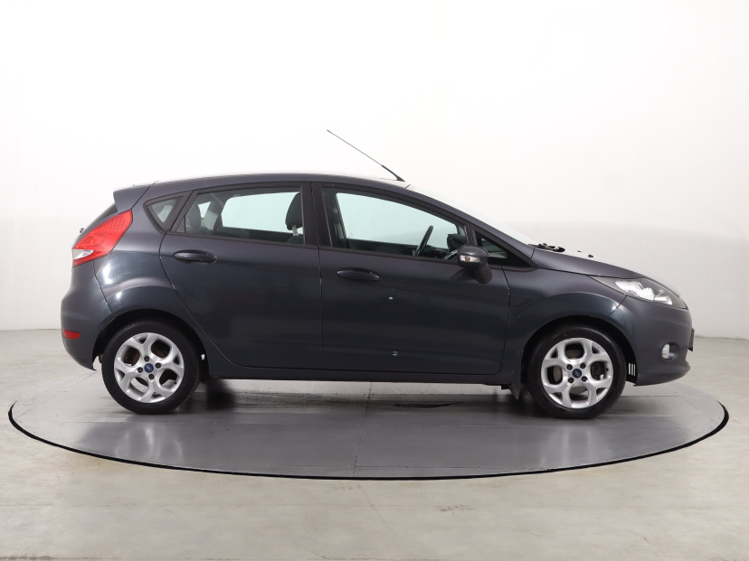 Ford Fiesta, 2011
