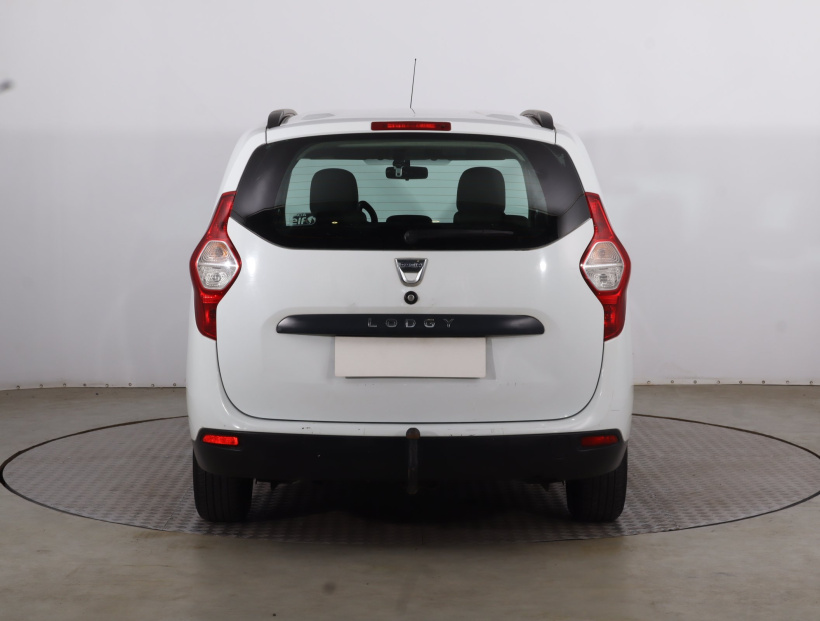 Dacia Lodgy, 2013