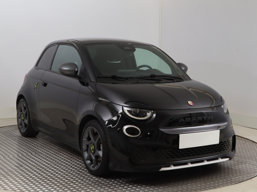 Abarth 500e, 2024