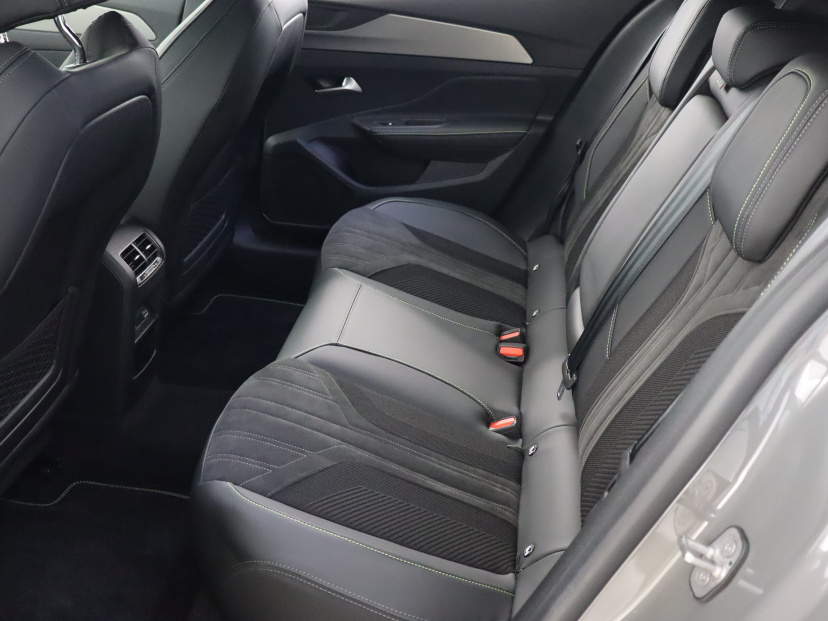 Peugeot 408, 2025