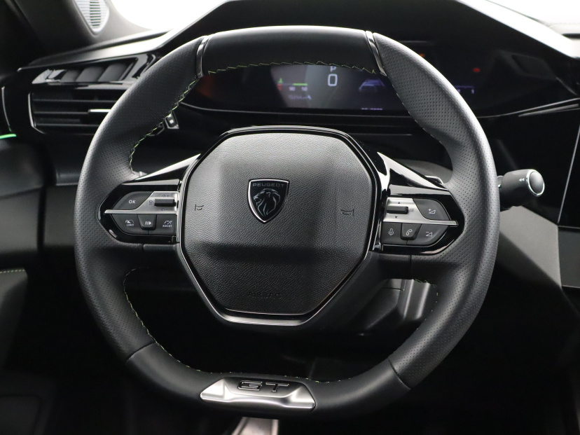 Peugeot 408, 2025