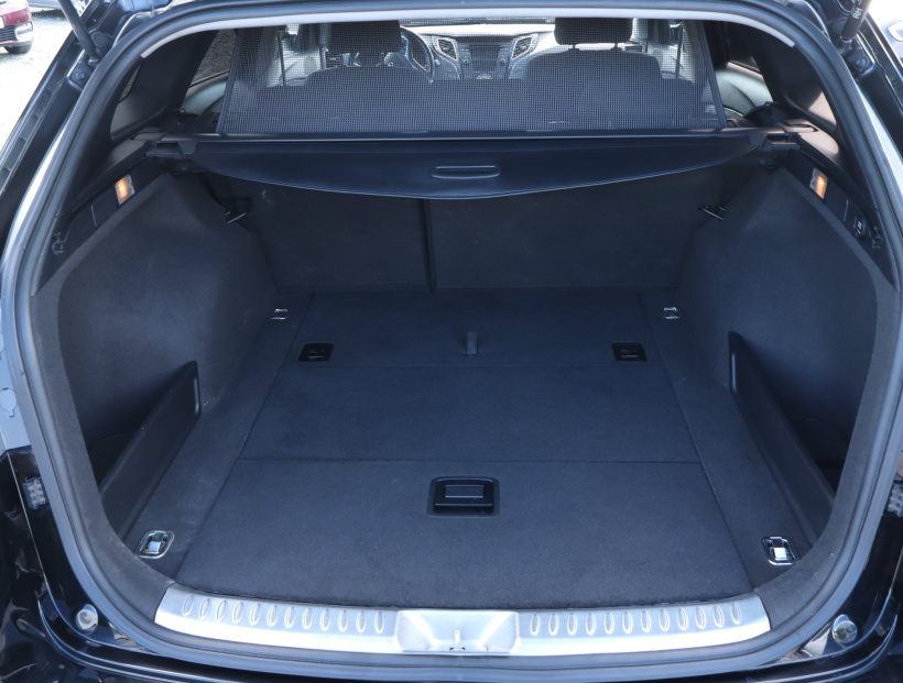 Hyundai i40, 2012
