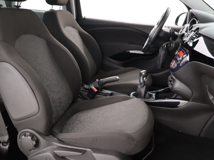 Opel Adam, 2013