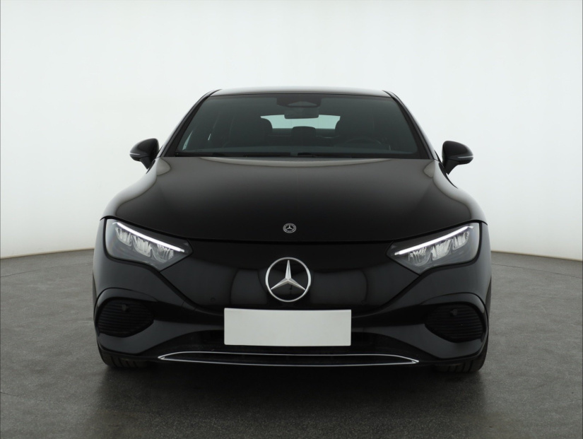 Mercedes-Benz EQE, 2024