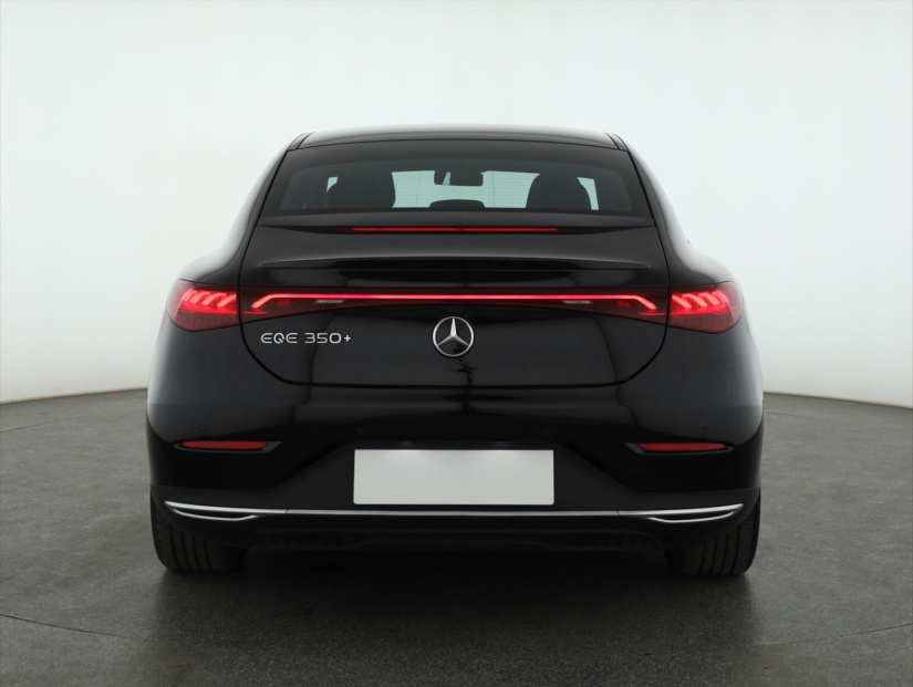 Mercedes-Benz EQE, 2024