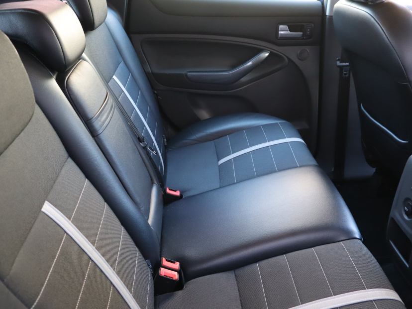 Ford Kuga, 2011