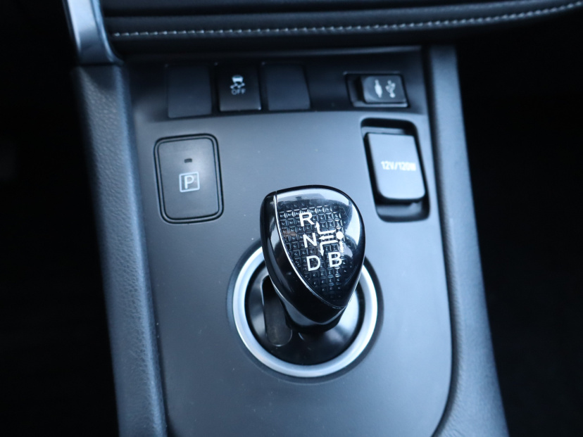 Toyota Auris, 2016