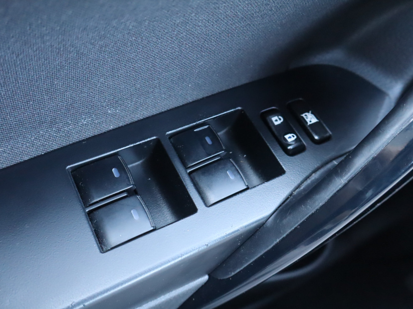 Toyota Auris, 2016