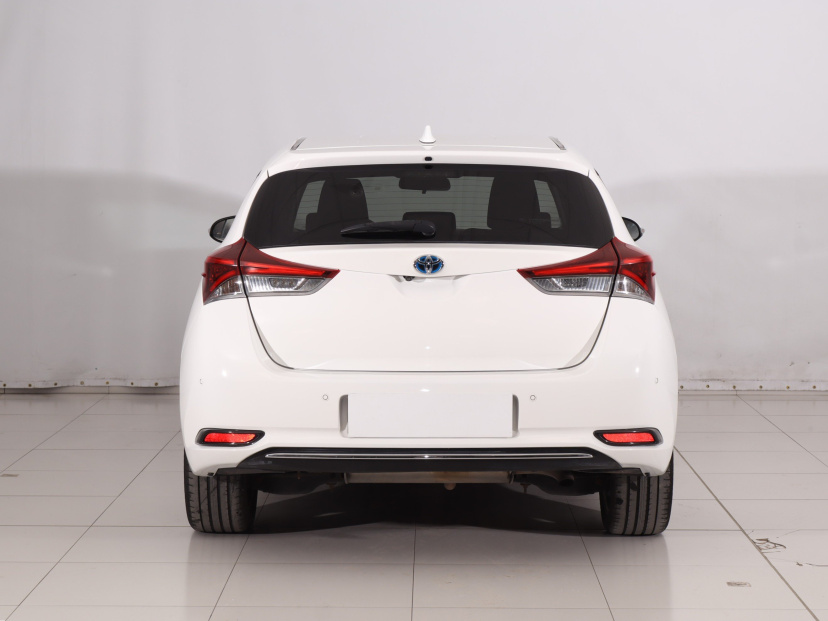 Toyota Auris, 2016