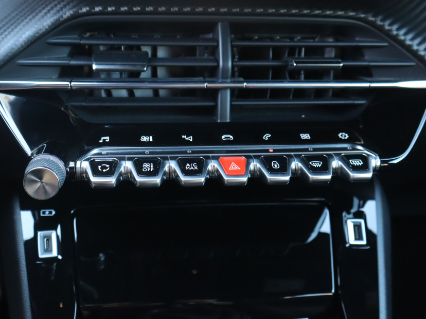 Peugeot 2008, 2021