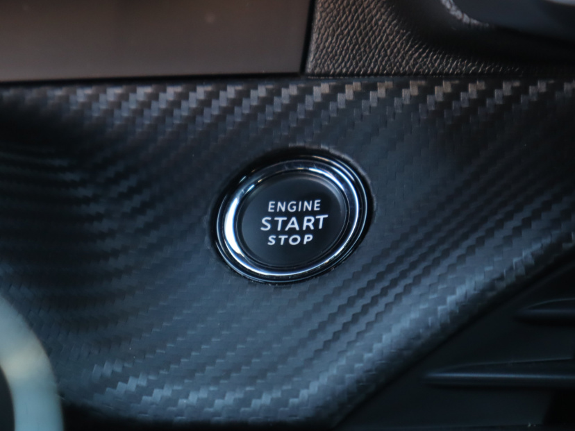 Peugeot 2008, 2021