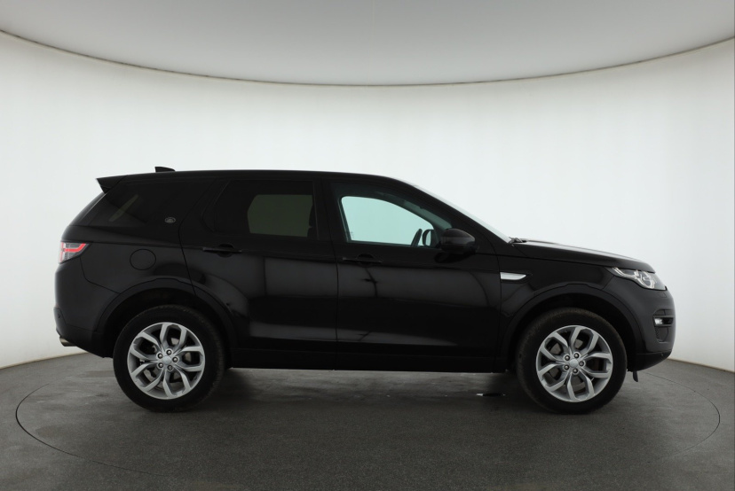Land Rover Discovery Sport, 2017