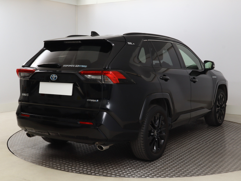 Toyota RAV 4, 2021