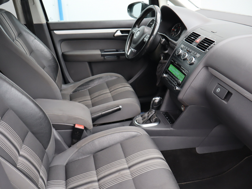 Volkswagen Touran, 2012